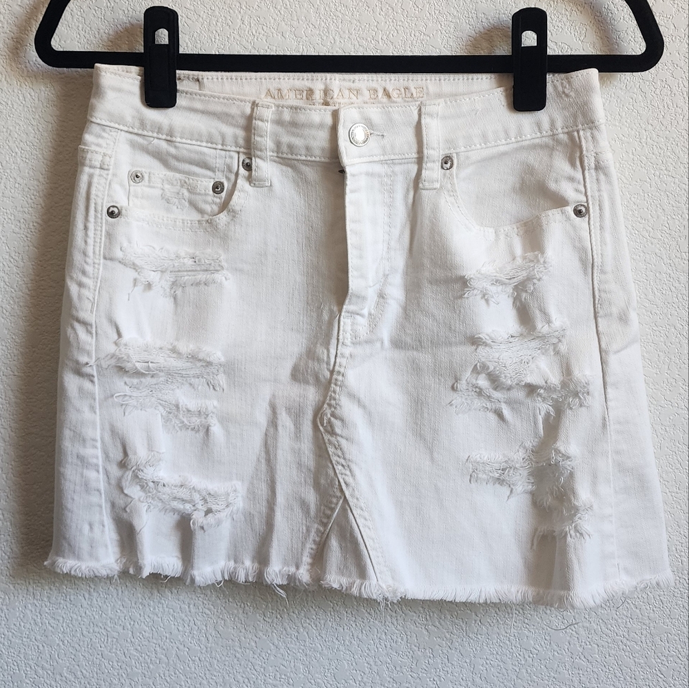 American Eagle White Distressed Mini Skirt